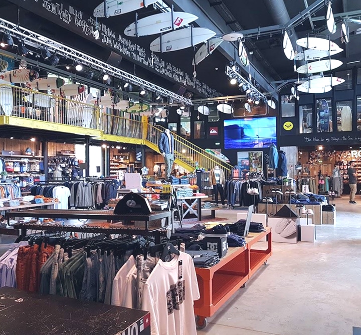 Intérieur du magasin boardriders 4