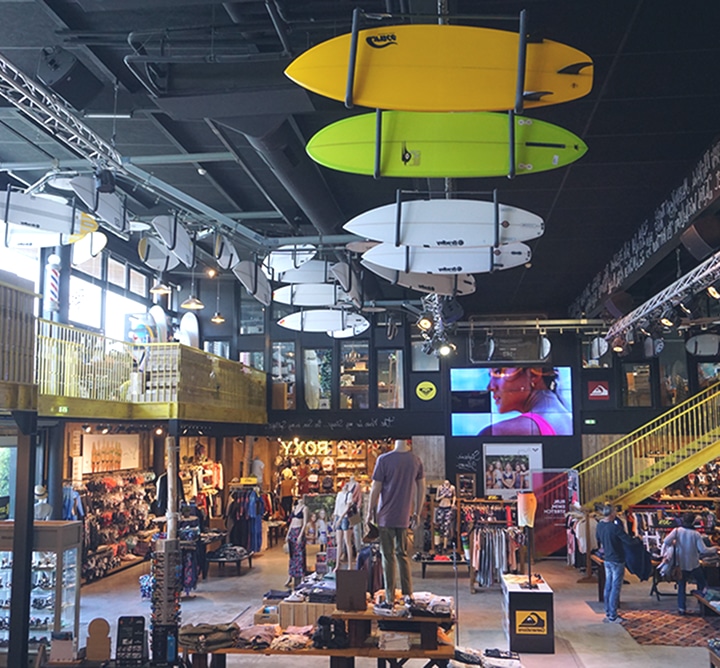 Intérieur du magasin boardriders 3